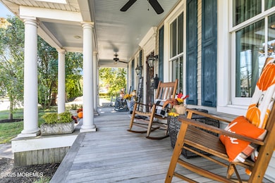 Welcome to 11 Golf St