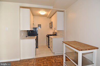 Claridge House unit 211-S, Washington, DC 20037 - photo 5