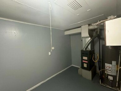 896 S James Rd, Columbus, OH 43227 - photo 4