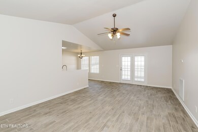 004-photo-living-room-14149399
