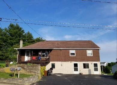 107 Reservoir St, Potosi, WI 53820 - photo 2