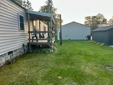 537 2nd St N, Greenbush, MN 56726 - photo 5