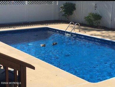 10 Cornwallis Rd, Toms River, NJ 08755 - photo 2