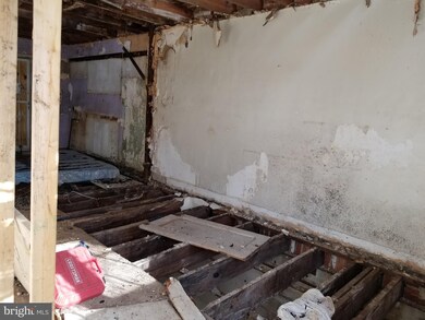 1012 Ellicott Driveway, Baltimore, MD 21216 - photo 6