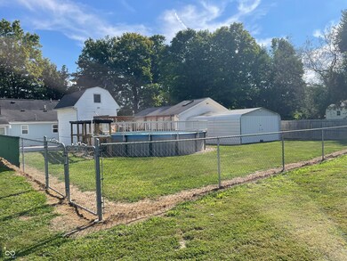 153 E Robert Weist Ave, Cloverdale, IN 46120 - photo 4