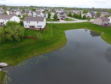 10865 Pleasant View Ln, Fishers, IN 46038 - photo 3