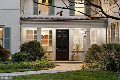 11129 Falls Rd, Lutherville Timonium, MD 21093 - photo 2