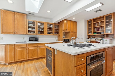 7207 Gordons Rd, Falls Church, VA 22043 - photo 6