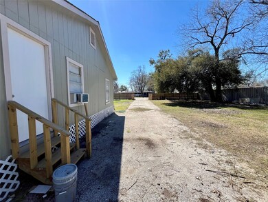 4513 Lone Oak Rd, Houston, TX 77093 - photo 4