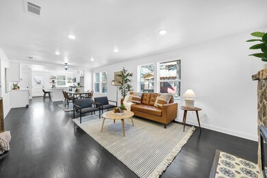 111 W Russell St, Weatherford, TX 76086 - photo 3