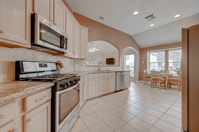 8815 Sherina Park Dr, Houston, TX 77095 - photo 4