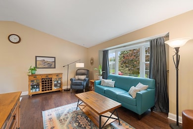 2359 Hilo Ave N, Saint Paul, MN 55128 - photo 4