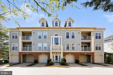 11338 Westbrook Mill Ln unit 204, Fairfax, VA 22030 - photo 2