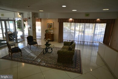 Park Towers West unit 604, Baltimore, MD 21215 - photo 2