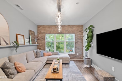 19-508 S Person St, 207_2689