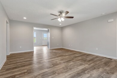 5377 Old Manchester Hwy, Tullahoma, TN 37388 - photo 3