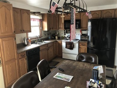 80 Forest Dr, Bedford, NH 03110 - photo 4