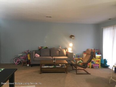 65 Elmwood Park Dr unit 24, Staten Island, NY 10314 - photo 4