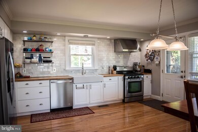 7 W Governor Rd, Hershey, PA 17033 - photo 4