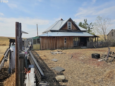 54901 Willow St, Heppner, OR 97836 - photo 2
