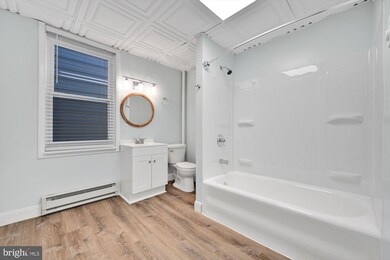 1039 Walnut St unit 2, Ashland, PA 17921 - photo 4