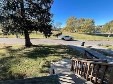 4135 N 44th St, Omaha, NE 68111 - photo 2