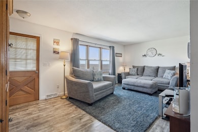 516 9th Ave, Clarence, IA 52216 - photo 3