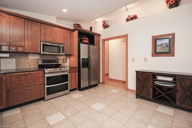 879 Sunset Ave, Sheffield Lake, OH 44054 - photo 6