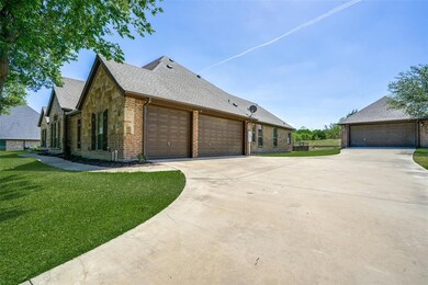 5708 Maple Valley Dr, Azle, TX 76020 - photo 2