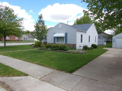 802 Hackney St, Saint Marys, OH 45885 - photo 2