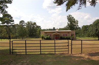 BARN FRONT GATE CLOSED