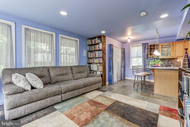 717 Auburn Ave, Takoma Park, MD 20912 - photo 3