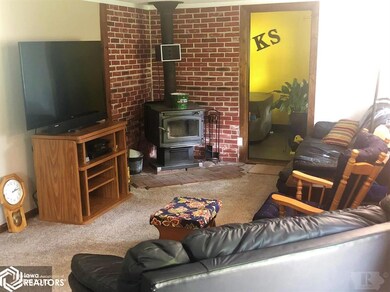 3318 Highway F 48 W, Newton, IA 50208 - photo 2