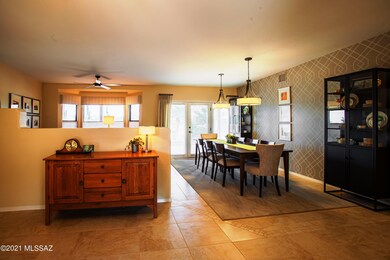 Entry/Dining