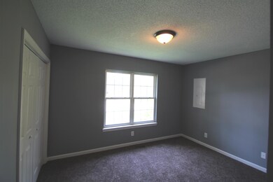 711 Wood St, Manchester, TN 37355 - photo 6
