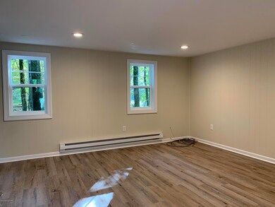 7704 Locust Ln, Cresco, PA 18326 - photo 2