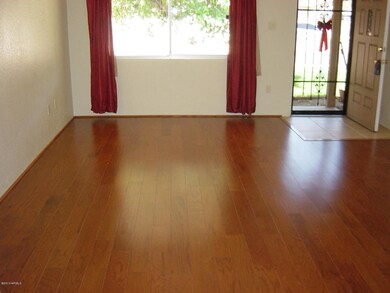 LIVING RM1