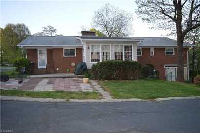 402 Springwood Rd, Asheboro, NC 27205 - photo 4