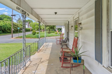 219 W Parker Street-5