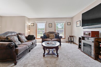 430 N Wright St, Griffith, IN 46319 - photo 4