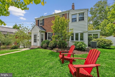 4502 Cheltenham Dr, Bethesda, MD 20814 - photo 4