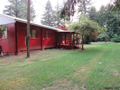 132 Santiam St, Gates, OR 97346 - photo 4