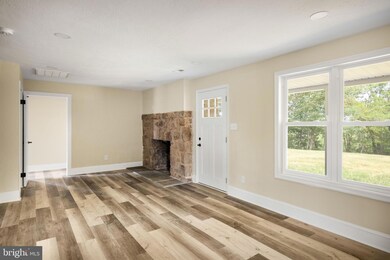 827 W 16th St, Front Royal, VA 22630 - photo 5