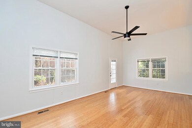 6408 Seven Oaks Ct, Falls Church, VA 22042 - photo 3