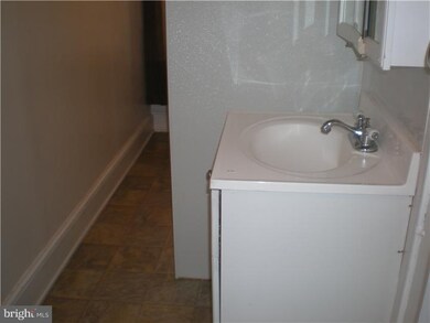 446 Apple St, Pottstown, PA 19464 - photo 7