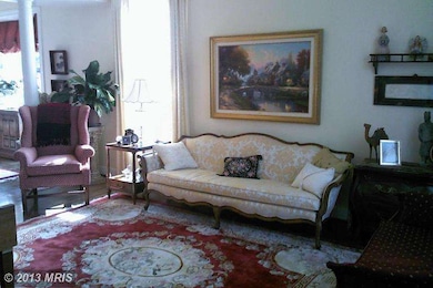 8236 Skipwith Dr, Frederick, MD 21702 - photo 6