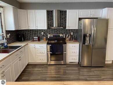 3663 Iargo Rd, Hale, MI 48739 - photo 5