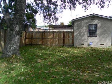 1301 E 118th St, Los Angeles, CA 90059 - photo 4