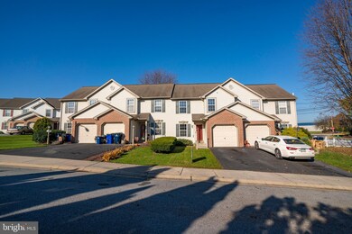 202 Fieldcrest Dr, New Holland, PA 17557 - photo 3