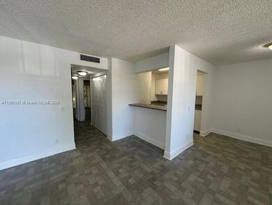 517 Meadows Cir unit 517, Boynton Beach, FL 33436 - photo 5